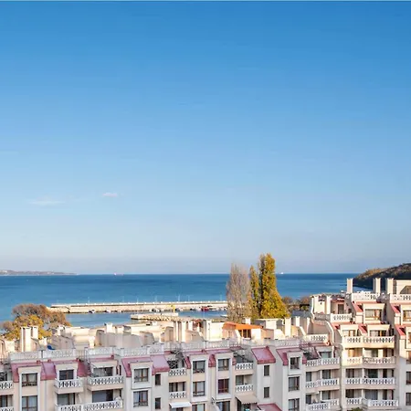 アパート Azur Del Mar Seaview ヴァルナ
